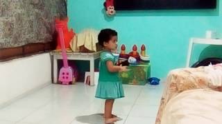 Menina De 1 Ano E 7Meses Dançando Simone E Simaria Loka
