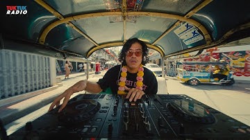 100% Thai House on a Tuktuk | Meltmode