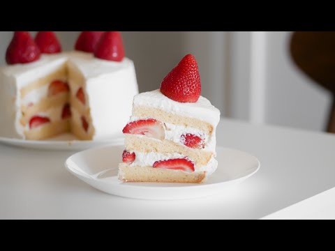 Strawberry Cream Cake 🍰