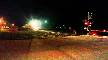 CSXT F732-16 Notch 8 & Horn Salutes!!!!! 2806 GP38