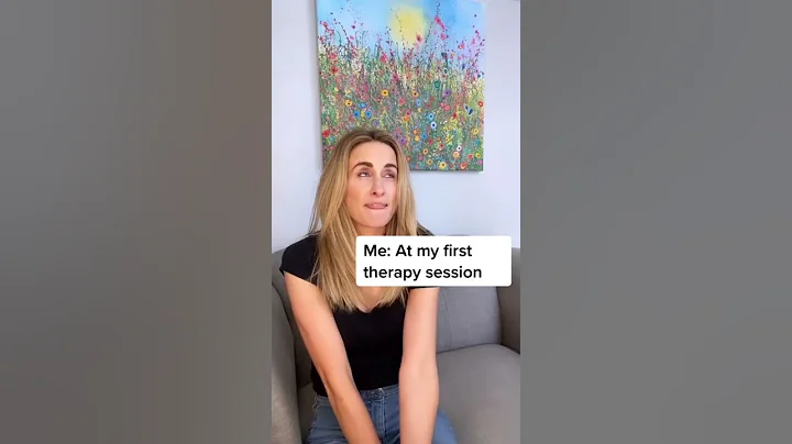 Talking To My Friends vs My Therapist 🙈 - Dr Julie #shorts - DayDayNews