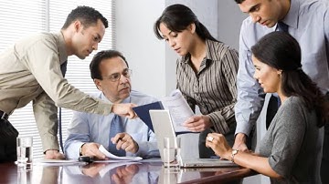 Optimize business processes with workflows and dialogs