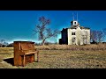 Exploring an Abandoned Mansion - Why is this Piano here?
