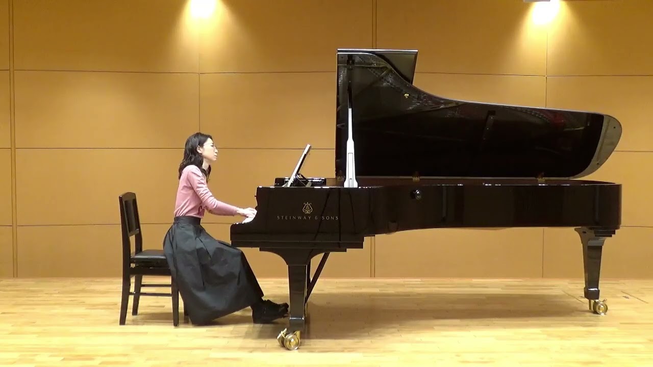 J.S. Bach [BWV 846 / Praeludium No. 1]– Without Pedal: Feeling the Overtones.