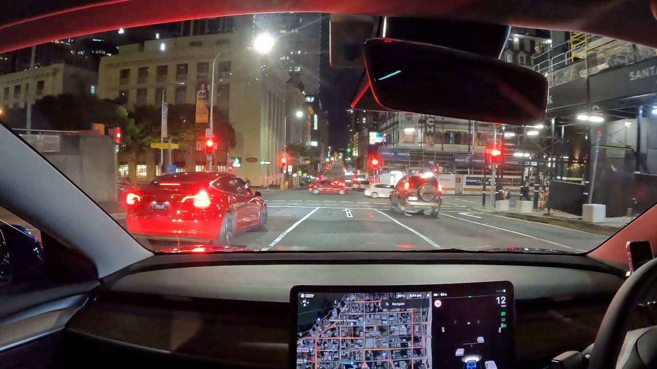 Night drive through Brisbane City, Australia in Tesla - 4K - ASMR - Sounds of the city.
