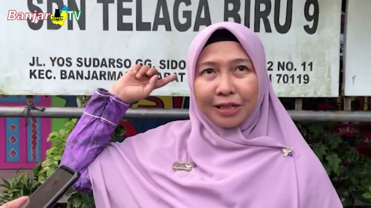 SAUT SAMOSIR TINJAU PLAFON AMBRUK DAN TEMUKAN LANTAI RETAK DI SEKOLAH