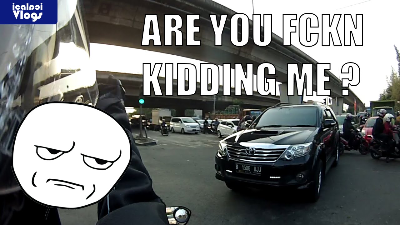 Almost Rear-Ended | Red Light Scumbag