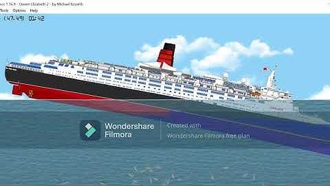 Sinking the Queen Elisabeth 2 (Floating Sandbox)