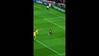 Messinin Kaleciyi Çalımla Attığı Inanılmaz