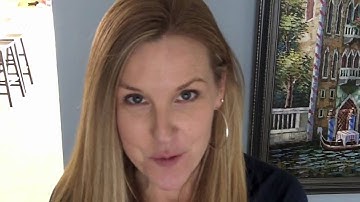 How to get the Best Camera Angles - TalkLive Vlogging and Video Tips