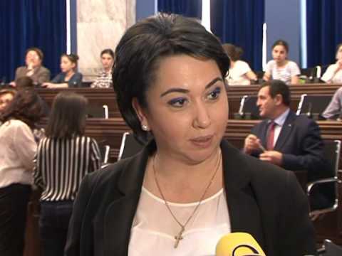 ლია გიგაური მოსწავლეების შეკითხვებს პასუხობდა