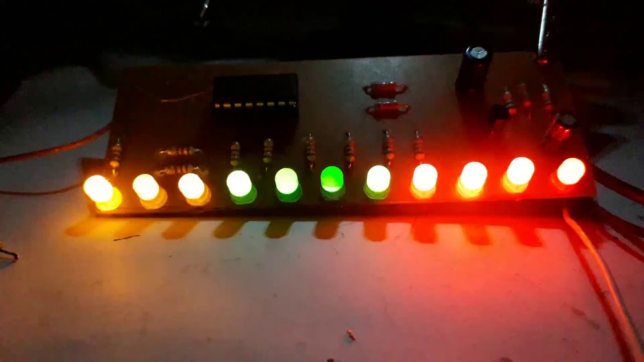 vumetru cu cd4017 si microfon