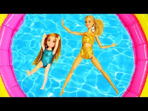 Barbie ve Chelsea yeni mayo ile havuza gidiyor