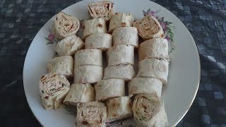 Рулетики из армянского лаваша с вареной колбасой, сыром и зеленью... Рулетики из армянского лаваша с вареной колбасой, сыром и зеленью...