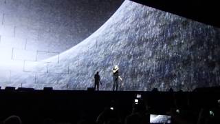 The Wall Live-Roger Waters-Comfortably Numb 04082013 Istanbul