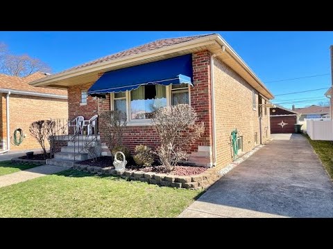 9333 S Avers Avenue, Evergreen Park, IL home video tour