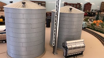 My 4x8 HO Layout Expansion Part 13 - Walthers Grain Conveyor