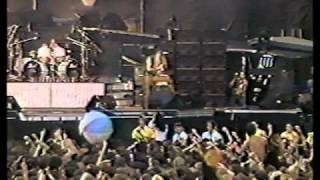 Skid Row - Slave To The Grind (live)