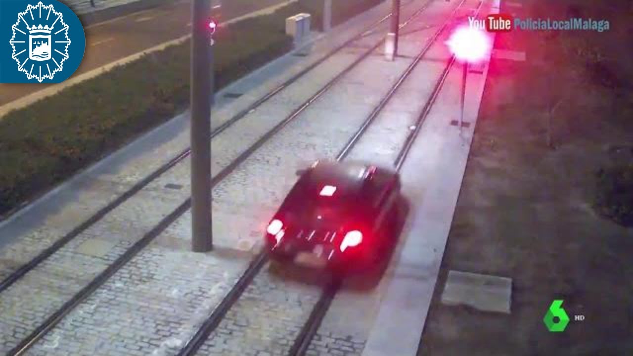 201110 - Policía Local Málaga - Conductora ebria circula por vías del Metro de Málaga - La 6ª
