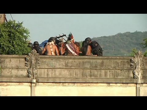 رانده شدن سرخ پوست های برزیل از موزه متروک