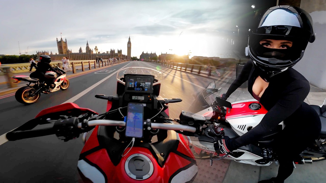 Hot R7 girl wants to ride across London bridge together 😍