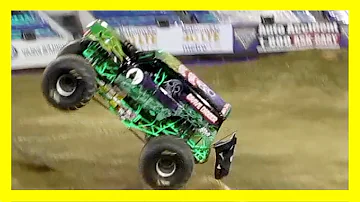 GRAVE DIGGER | MONSTER JAM | FULL FREESTYLE SHOW