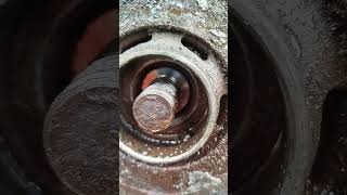 the ugga dugga x100000000000 stub axle bolt..... ford transit , fwd, rear brake removal #ford #usa