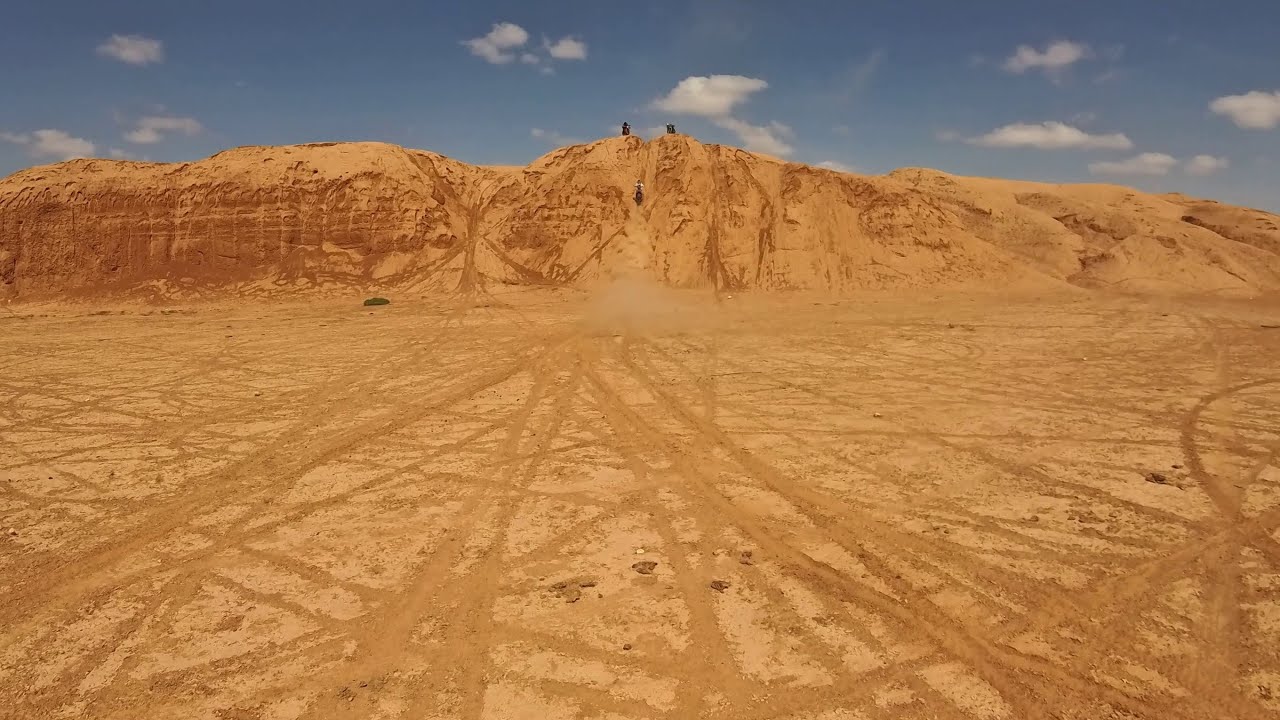 Stark Varg and noisy friends - desert ride