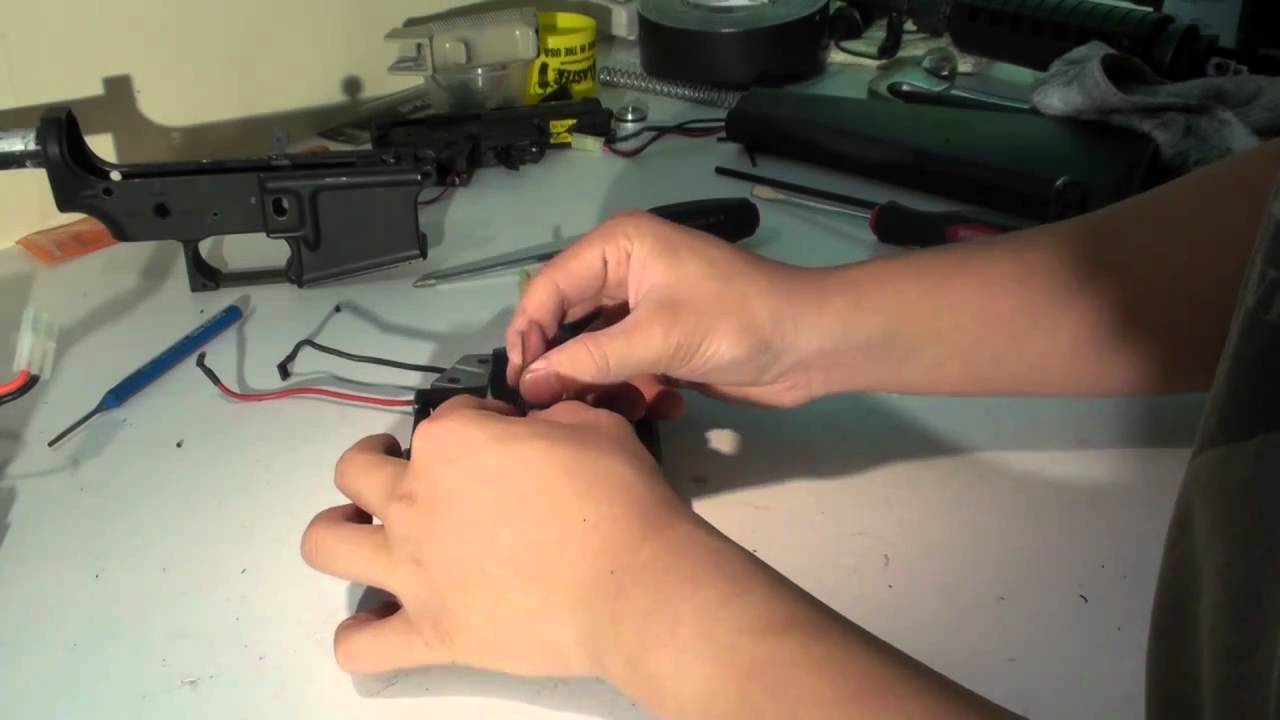 How To Disassemble an Airsoft AEG M4 [HD] YouTube