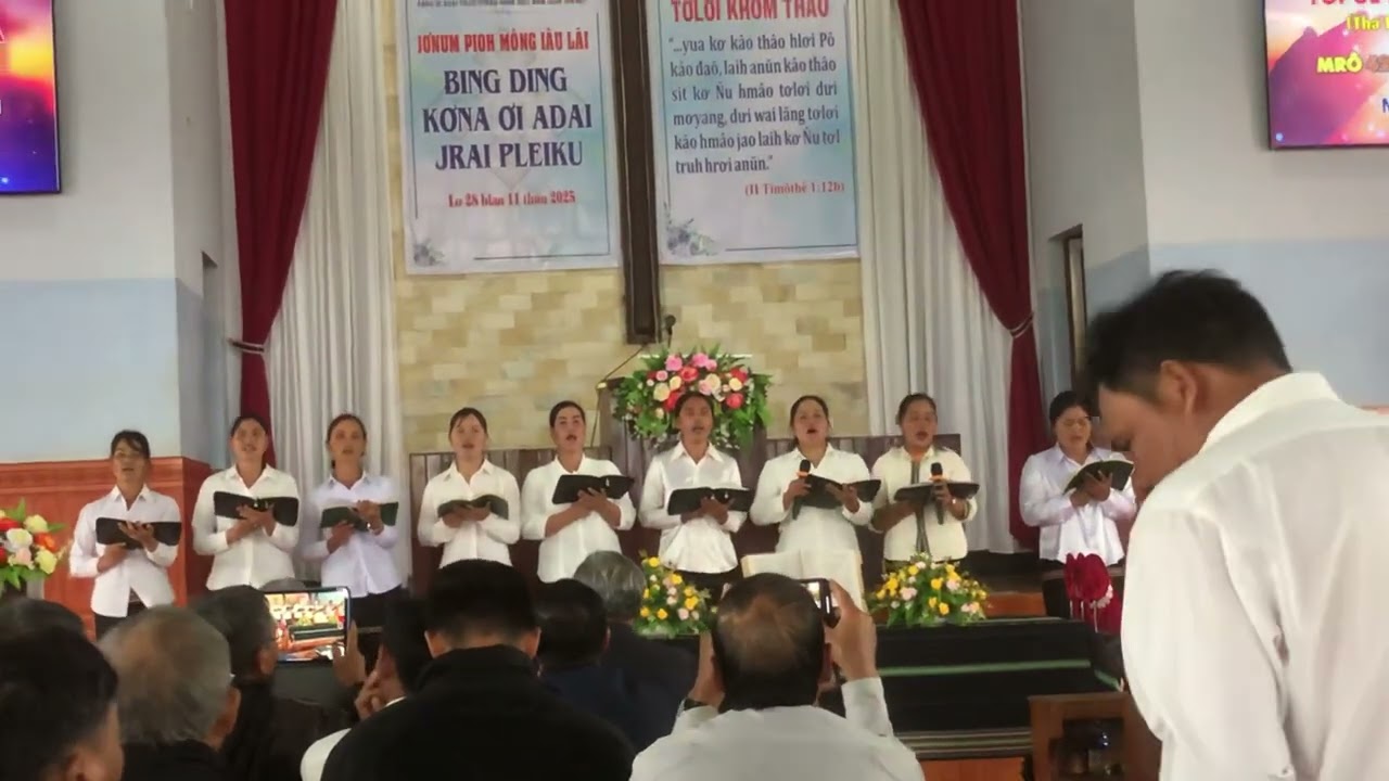 Mông pioh iau lai tvc plei lâm thung