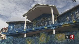 Video: Fines accruing against homeowners with ‘Starry Night’ mural in Mount Dora