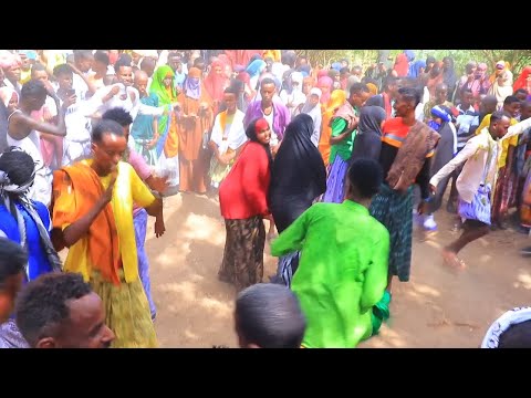 Shacabka Jalalaqsi Oo Soo Bandhigay Ciyaar Dhaqamed Ay Ugu Talagaleen Ciida 