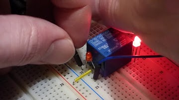 Electronics single pole double throw switch demonstration circuit using SRD 05VDC SL C relay