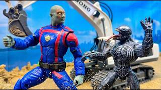 EPIC CAR CHASE &amp; SUPER ACTION RESCUE! 💥🔥 VENOM vs DRAX!