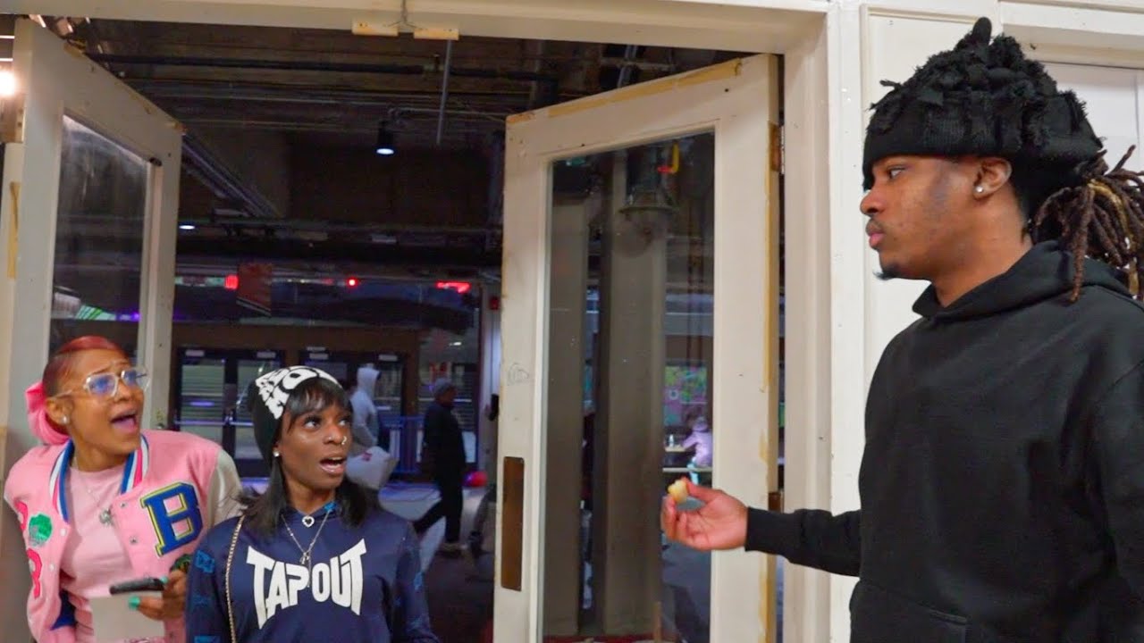 МОКРЫЙ ЛИ ОН?