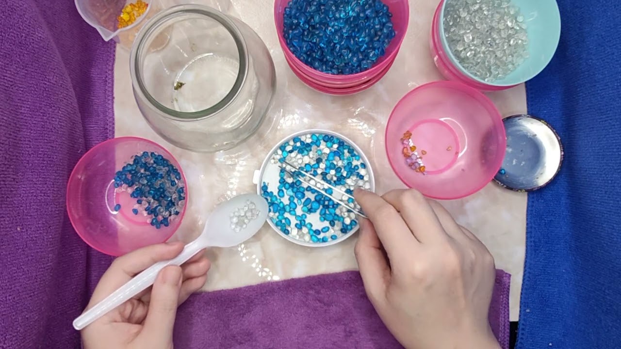 [ASMR] Classify colorful small objects/stones/glazed/ceramic balls/gravel into plastic boxes