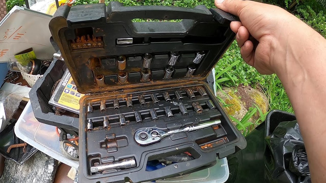 Why go to Lowe's when you can just go to these people's garbage