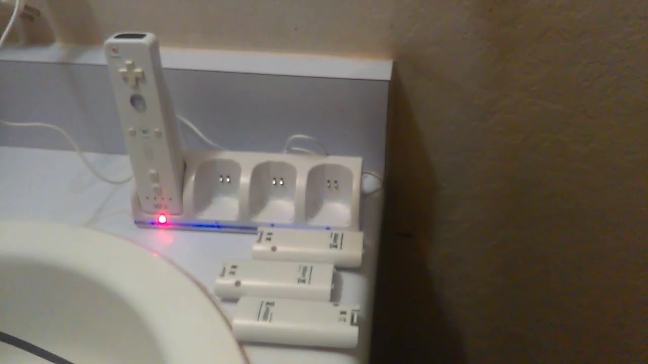 4-in-1 Wii Controller Charging Station Review - YouTube 4-in-1 Wii Controller Charging Station Review - YouTube
