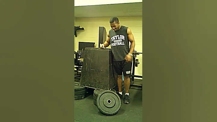 Brandon Onuselogu box jumping