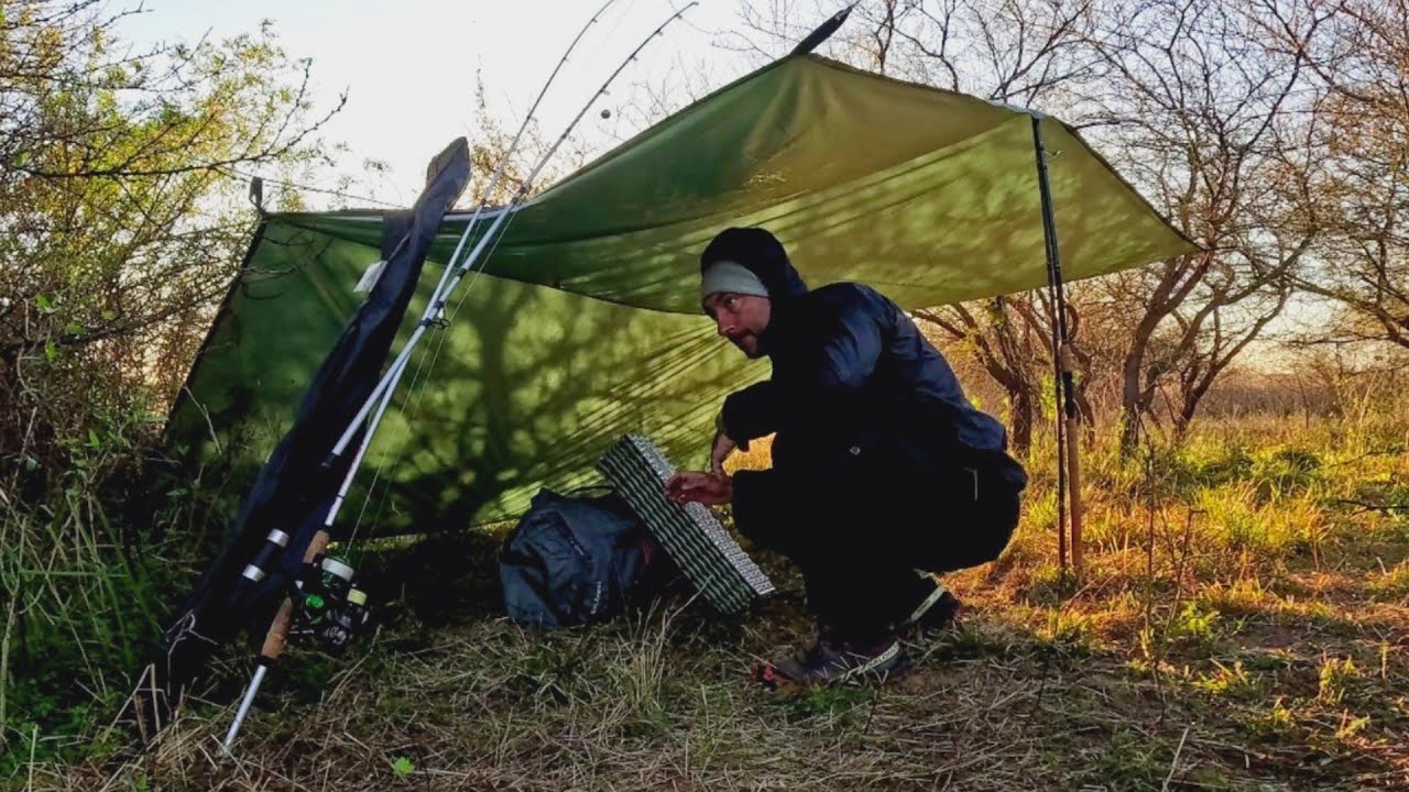 Pesca y cocina, Acampando solo sin carpa, Campamento de supervivencia. pesca urbana.