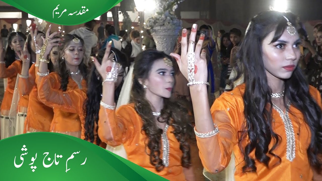 May Queen Presenting Taj to Mother Mary Taj Poshi Muqadsa Maryam Christians Minority Pakistan