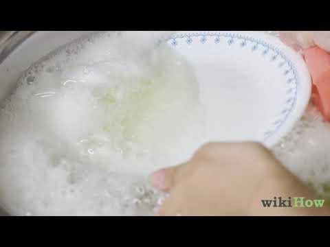 Video: Quando lavare i piatti?