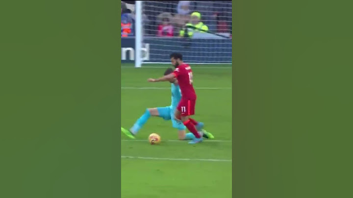 Alisson assistência incrível para golaço de Salah