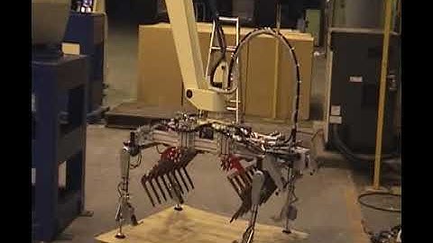 Pallet & sheet handling by fuji ace robot | FUJI ROBOTICS INDIA | #roboticpalletizer #fujirobotics