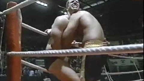 Brazilian fighter smashes his foe in the balls