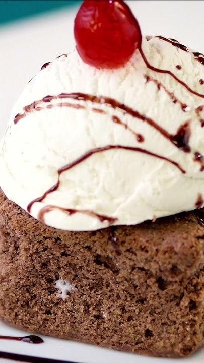 ready-to-eat-22-000-pounds-of-ice-cream-cake-youtube