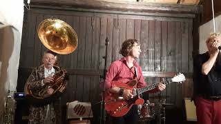 The Lettners Combo -  Bow and Arrow - live aus dem Weingut Burger