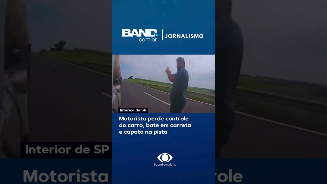 Motorista perde controle  do carro, bate em carreta  e capota na pista