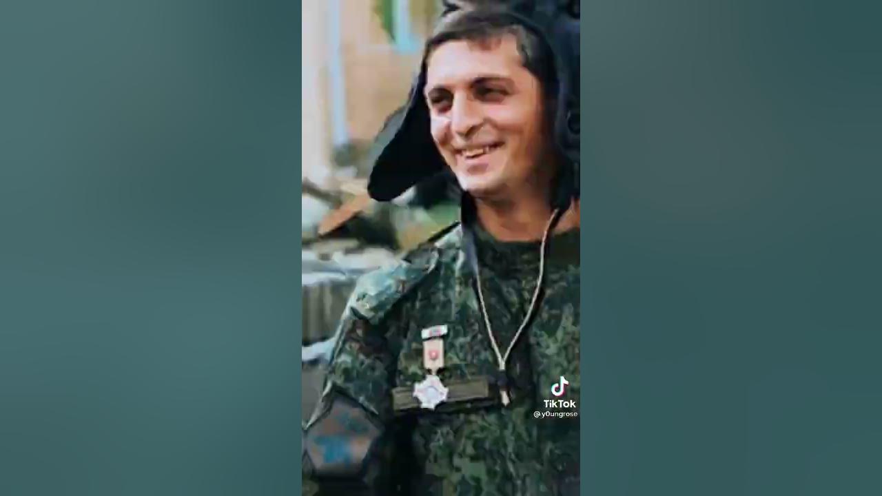 Герой донбасса гиви. 2014 гиви сомали. Гиви сомали. Я гиви мальчики. Узнаешь узнаешь я гиви мальчики.
