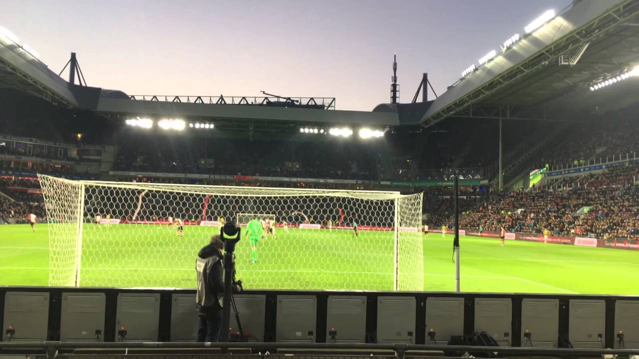 1-0 Davy Pröpper ('12) + Chant : PSV-Vitesse : 19/4/2016 : 2-0